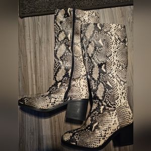 Crown Vintage Boots